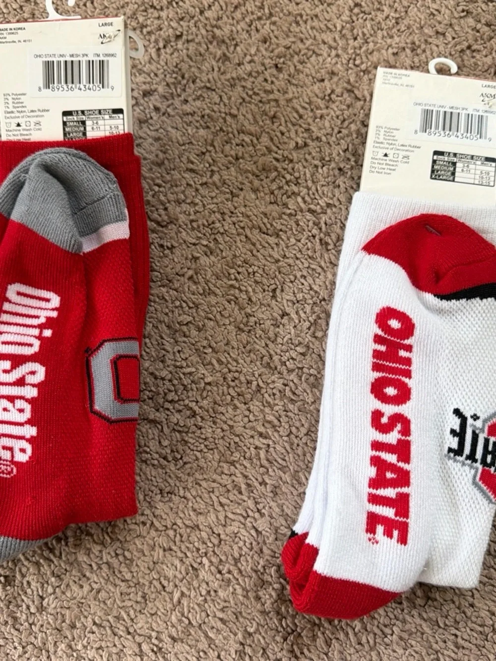 Mens White & Red Crew Socks - Officially Licensed